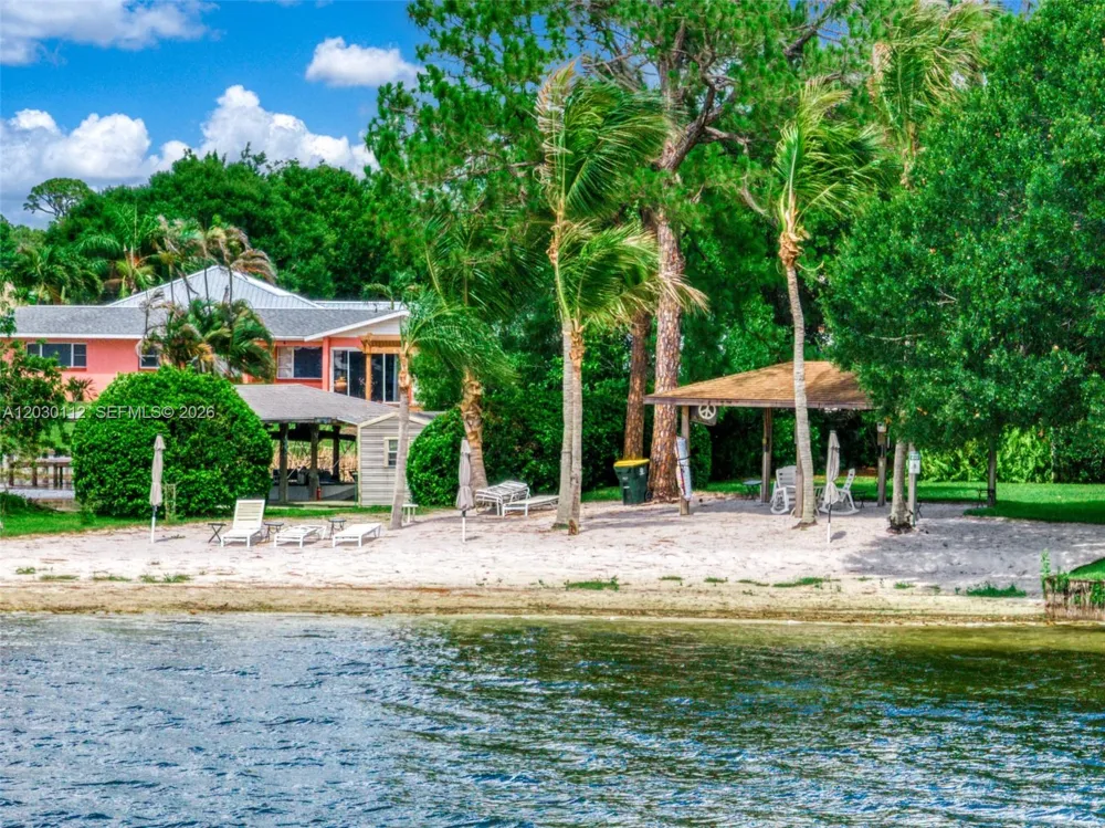 198 Blue Moon Ave #12 Lake Placid, FL 33852