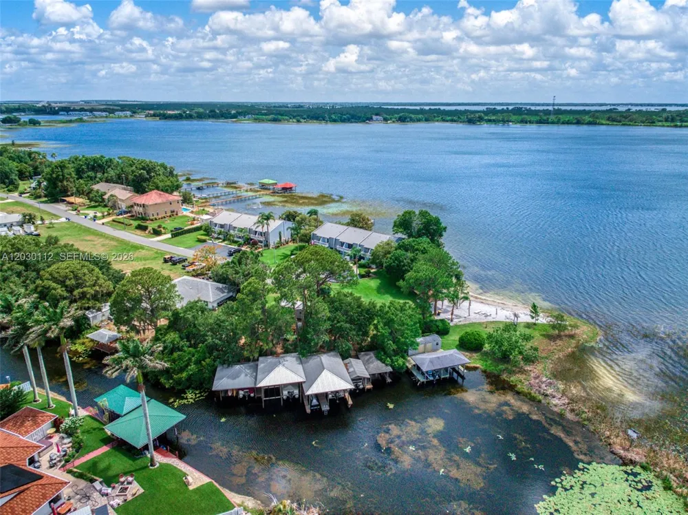 198 Blue Moon Ave #12 Lake Placid, FL 33852