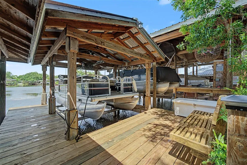 198 Blue Moon Ave #12 Lake Placid, FL 33852