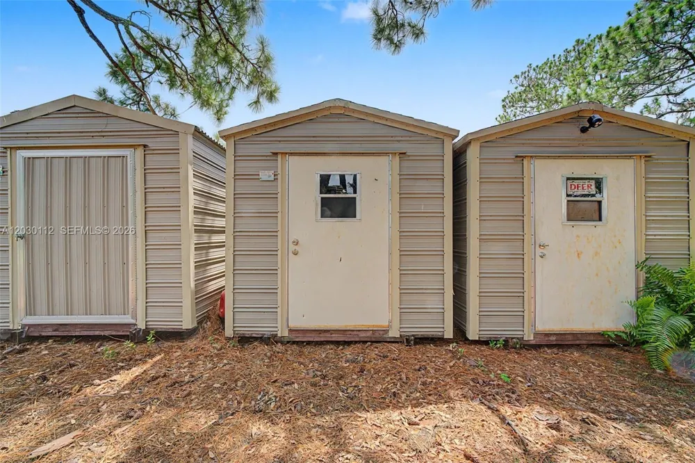 198 Blue Moon Ave #12 Lake Placid, FL 33852