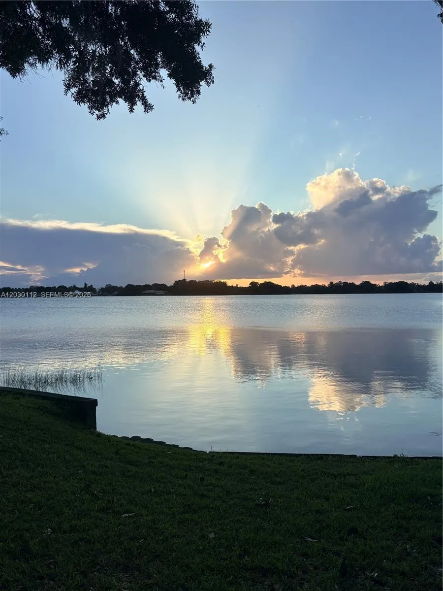 198 Blue Moon Ave #12 Lake Placid, FL 33852