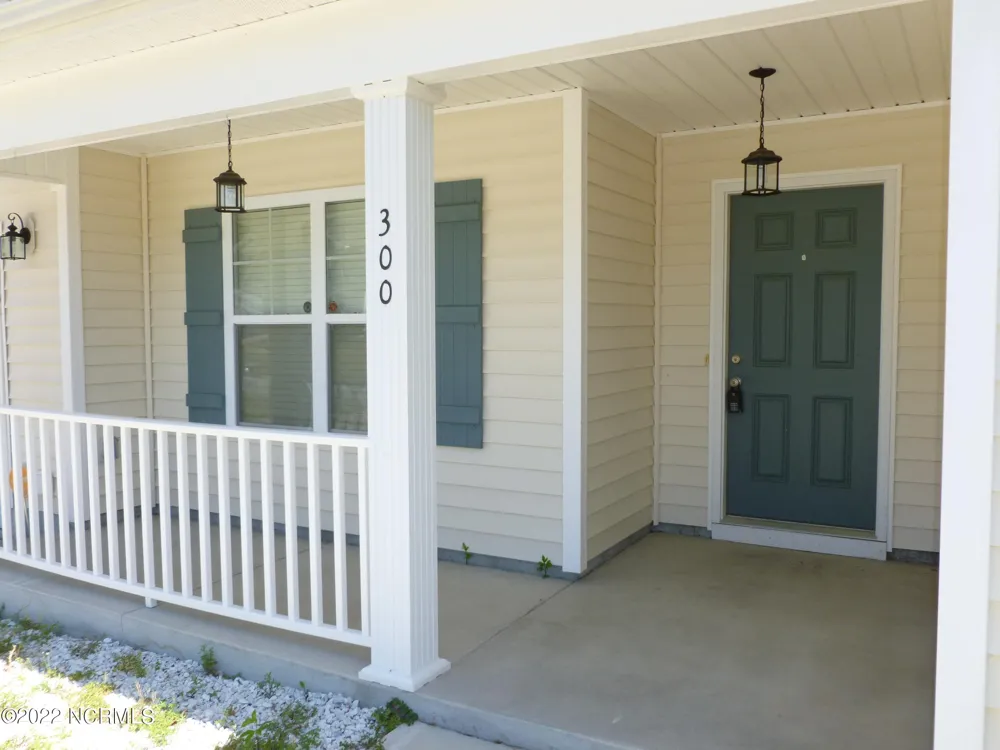 300 Sun Street Richlands, NC 28574