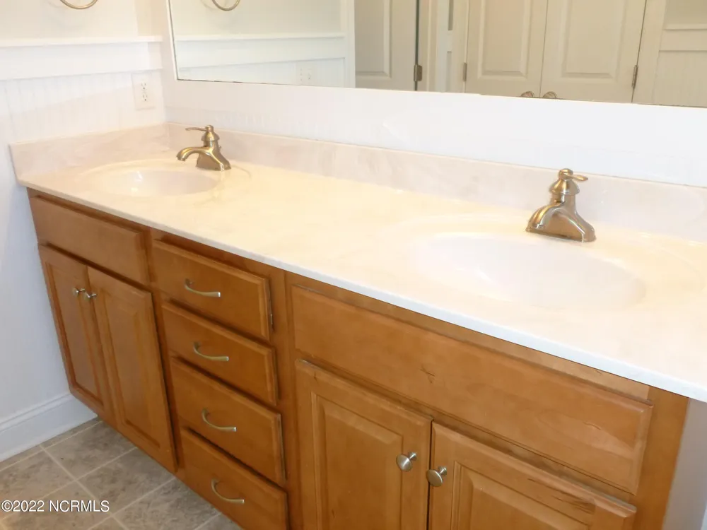 300 Sun Street Richlands, NC 28574