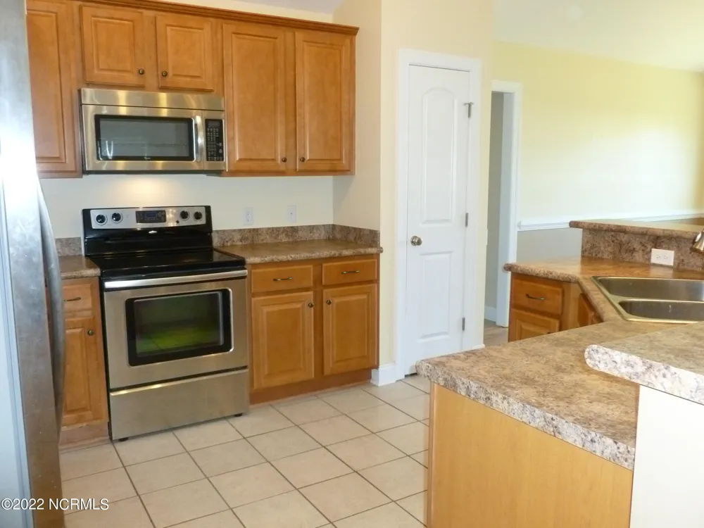300 Sun Street Richlands, NC 28574