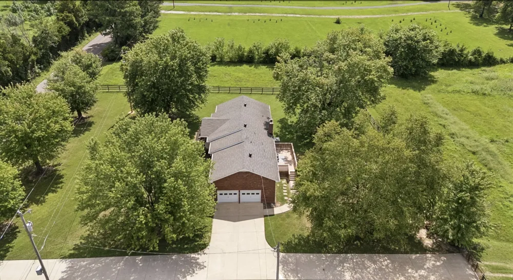 920 Clearview Rd Cottontown, TN 37048