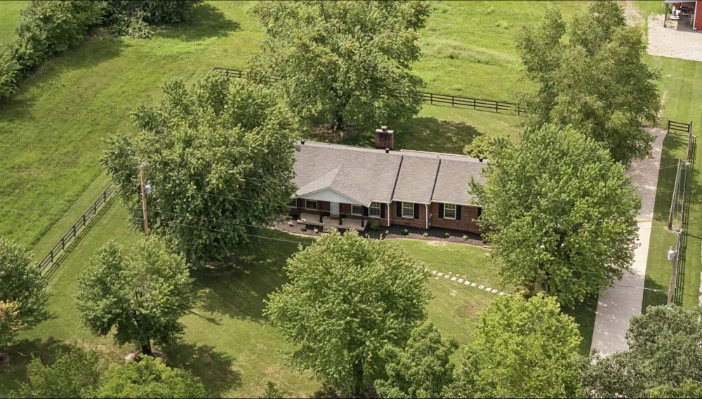 920 Clearview Rd Cottontown, TN 37048
