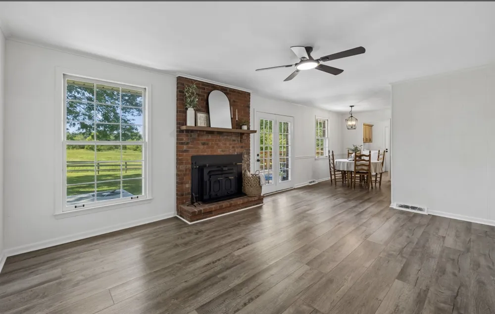 920 Clearview Rd Cottontown, TN 37048