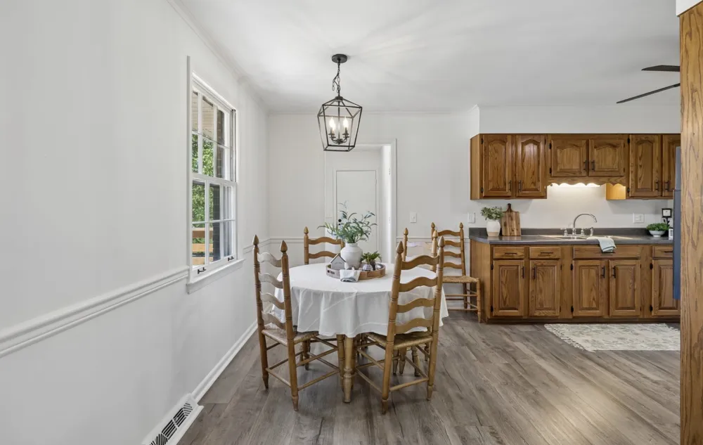 920 Clearview Rd Cottontown, TN 37048