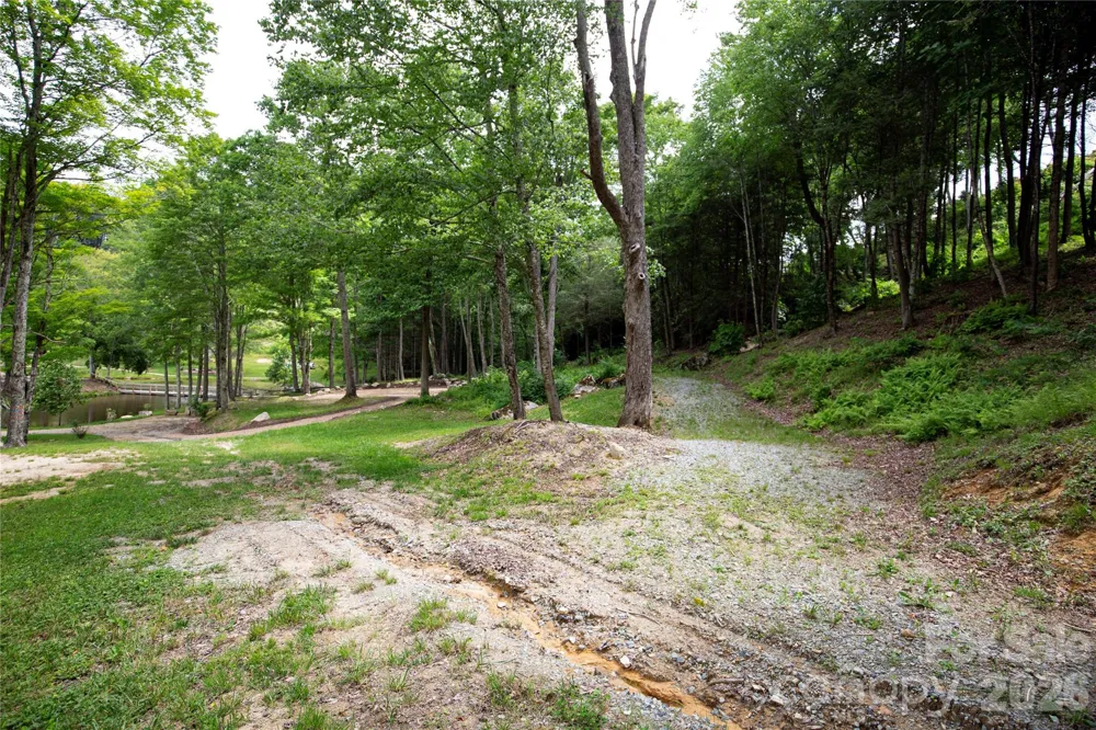 WR 29 Sierra Trail Elk Park, NC 28622