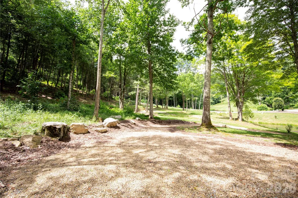WR 29 Sierra Trail Elk Park, NC 28622