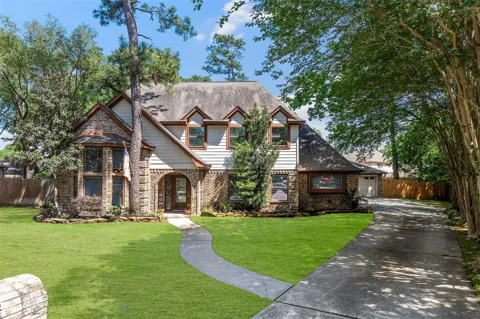16806 Sandypine Circle