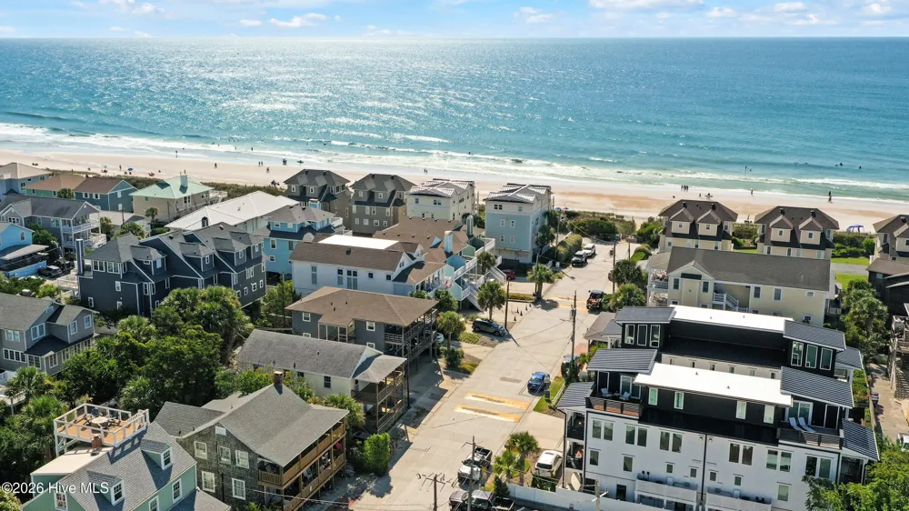 7 E Columbia Street E Wrightsville Beach, NC 28480