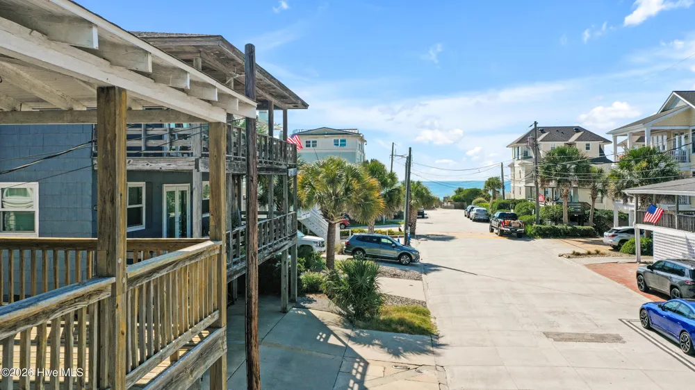 7 E Columbia Street E Wrightsville Beach, NC 28480