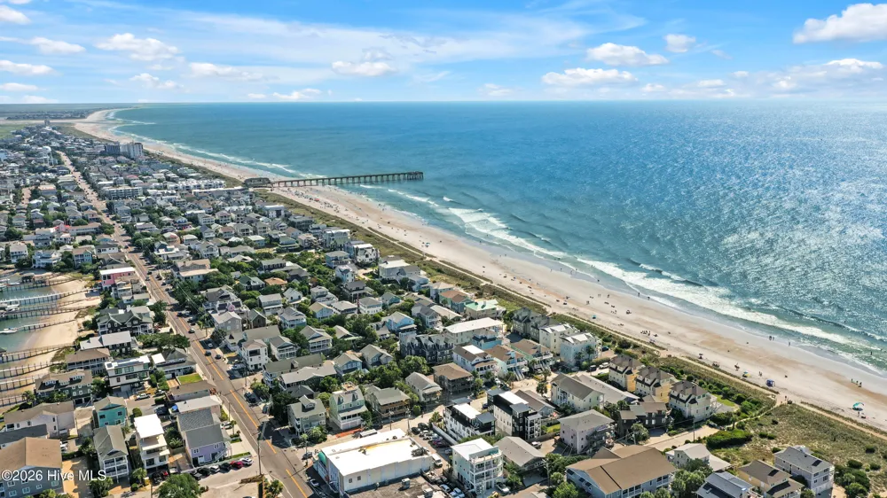 7 E Columbia Street E Wrightsville Beach, NC 28480