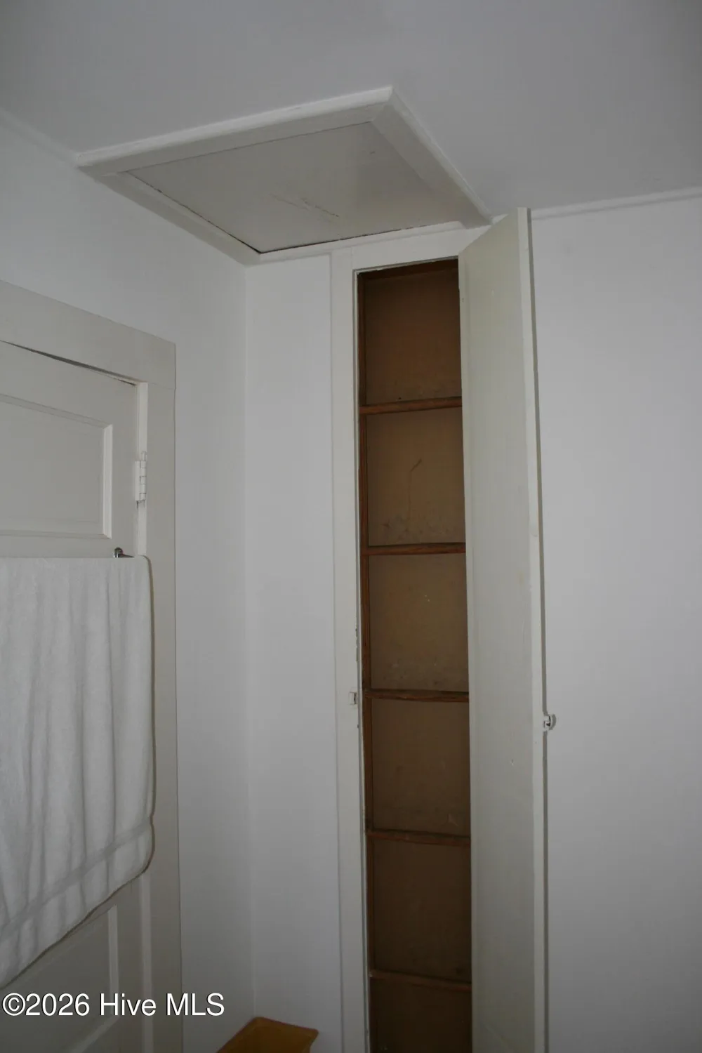 7 E Columbia Street E Wrightsville Beach, NC 28480