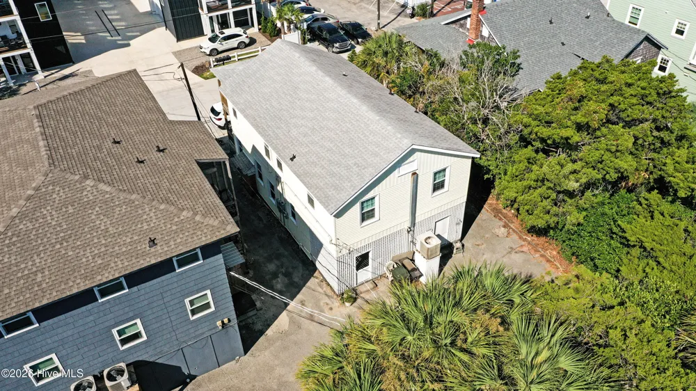7 E Columbia Street E Wrightsville Beach, NC 28480