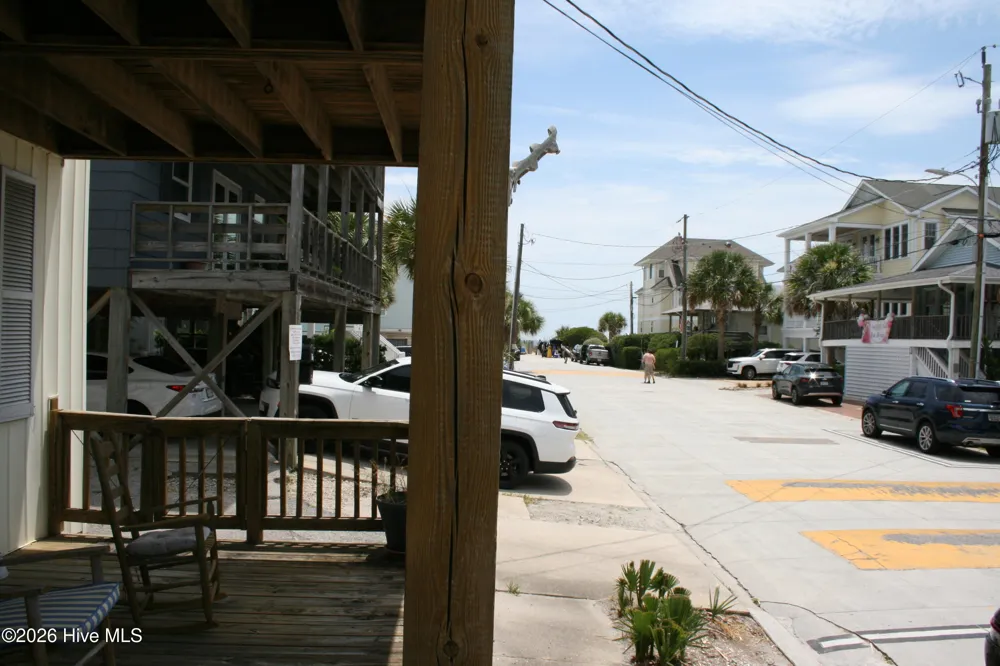 7 E Columbia Street E Wrightsville Beach, NC 28480