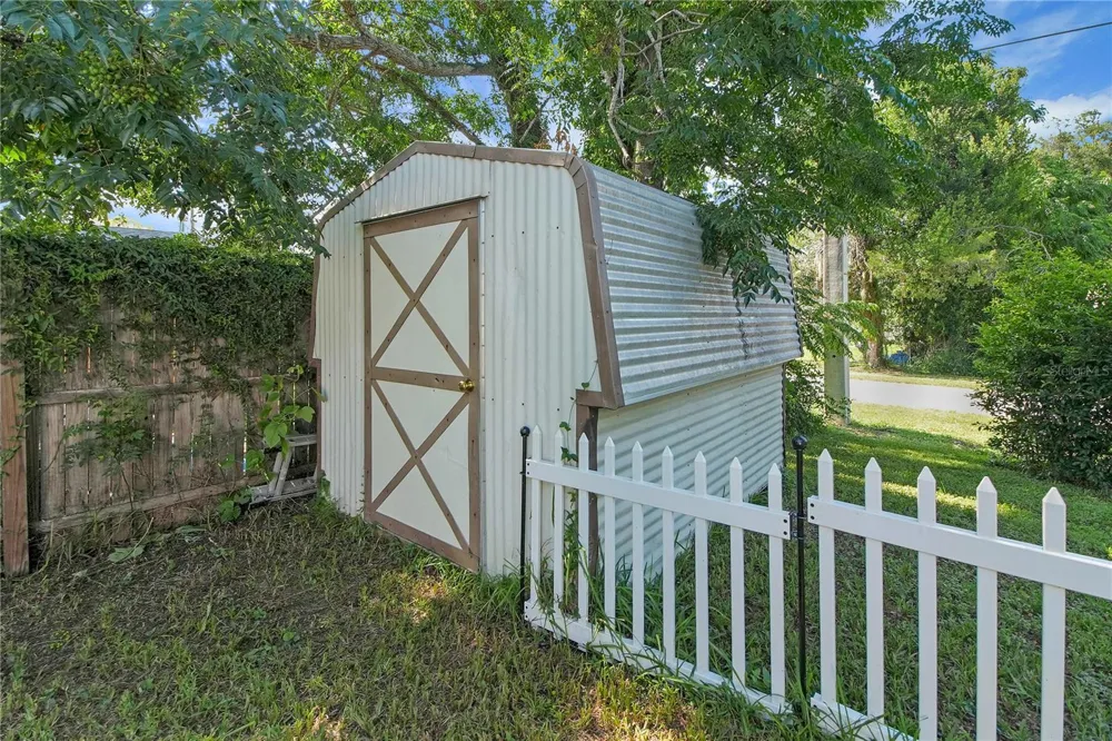 114 PARK AVENUE Fruitland Park, FL 34731