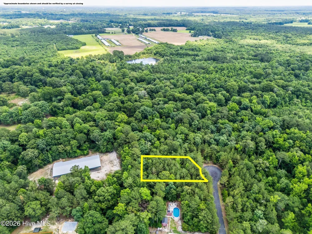 129 Dodge Lane Wallace, NC 28466