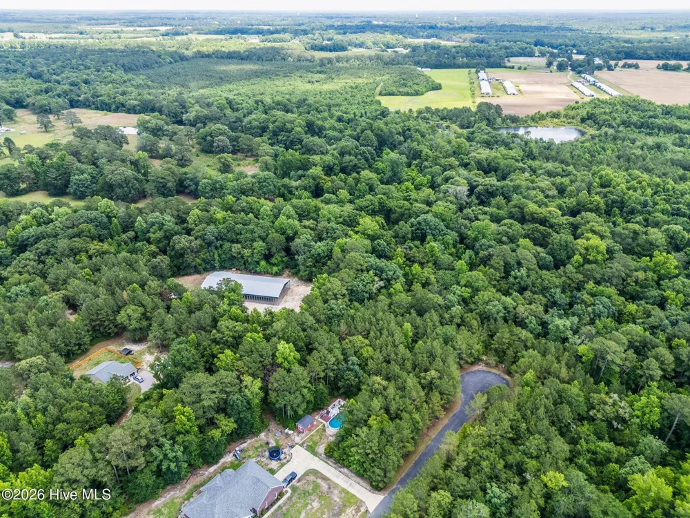 129 Dodge Lane Wallace, NC 28466