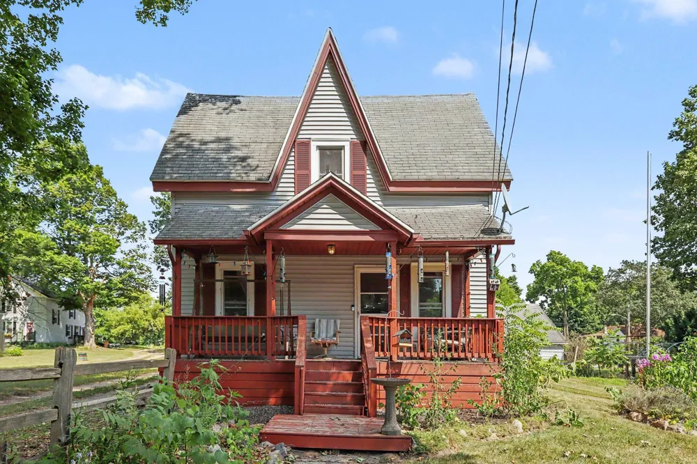 48 Burgess Drive Galesburg, MI 49053