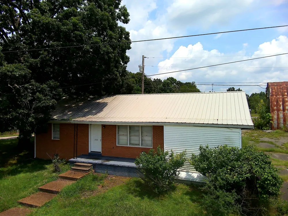 204 Lick Creek Rd Linden, TN 37096