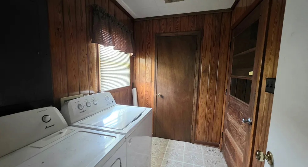 204 Lick Creek Rd Linden, TN 37096