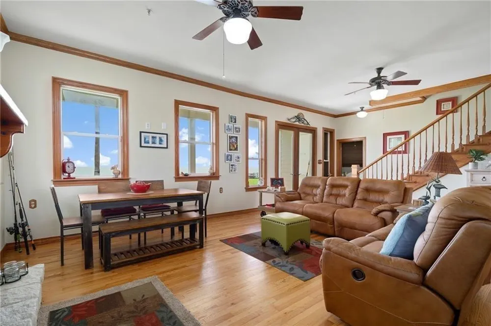 545 Fm-2040 Tivoli, TX 77990