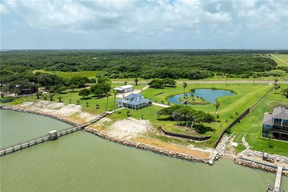 545 Fm-2040 Tivoli, TX 77990