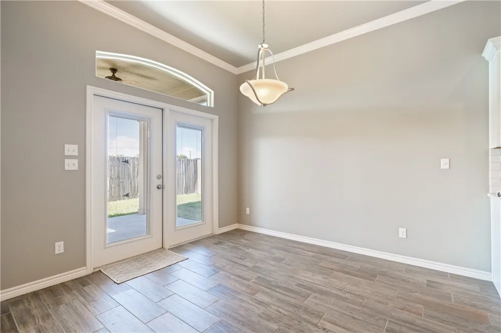 420 Gulfton Drive Portland, TX 78374