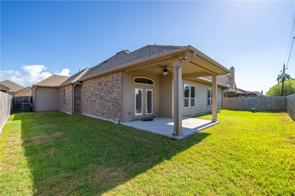 420 Gulfton Drive Portland, TX 78374