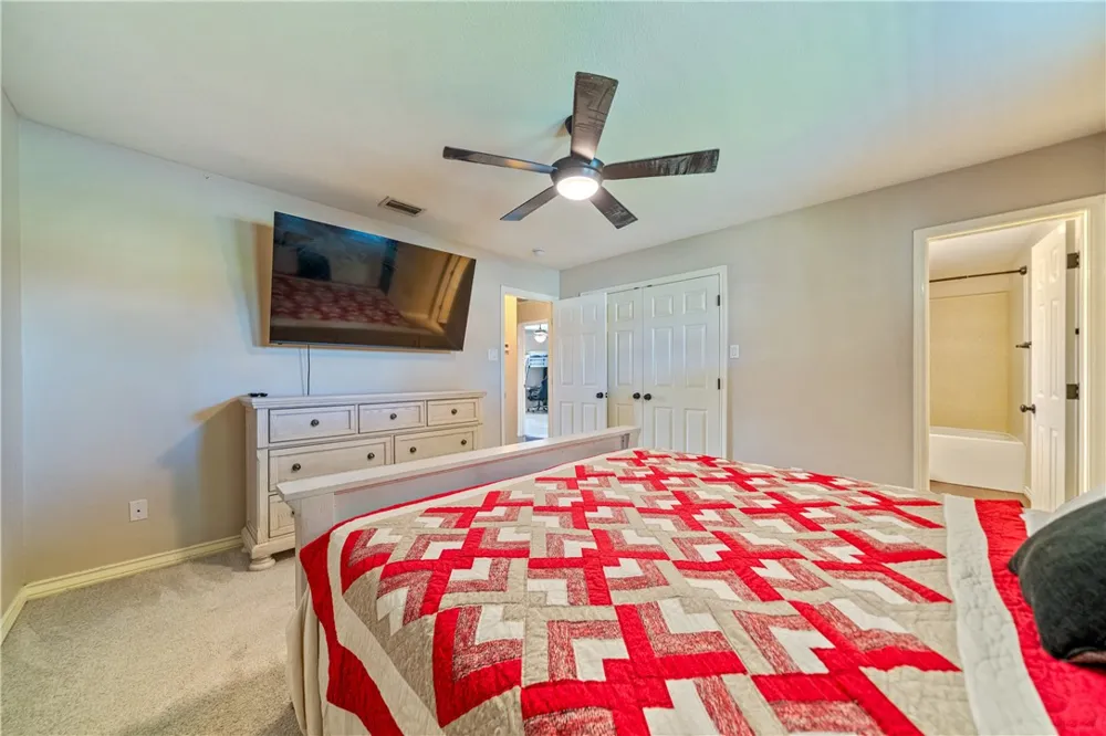 211 Poesta Drive Portland, TX 78374