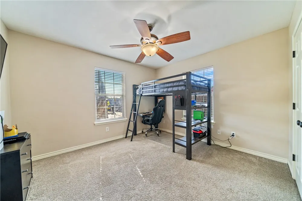 211 Poesta Drive Portland, TX 78374