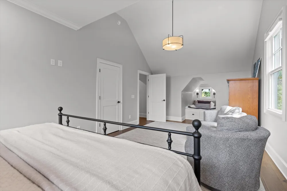 8044 Mountain Laurel Trail Signal Mountain, TN 37377
