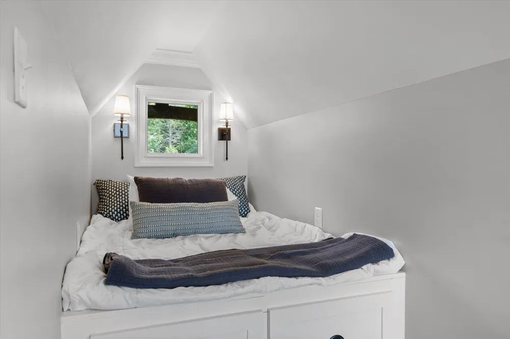 8044 Mountain Laurel Trail Signal Mountain, TN 37377