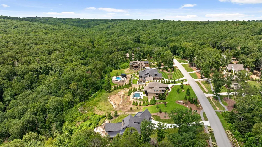 8044 Mountain Laurel Trail Signal Mountain, TN 37377