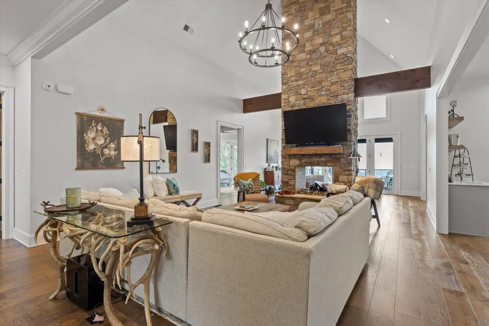 8044 Mountain Laurel Trail Signal Mountain, TN 37377