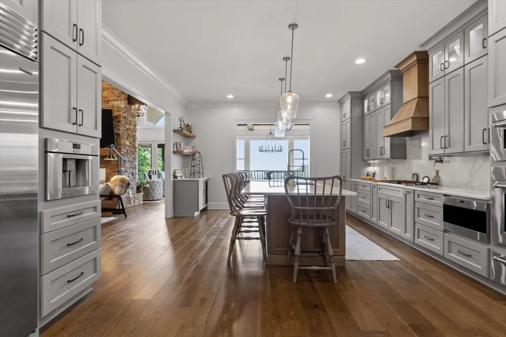 8044 Mountain Laurel Trail Signal Mountain, TN 37377