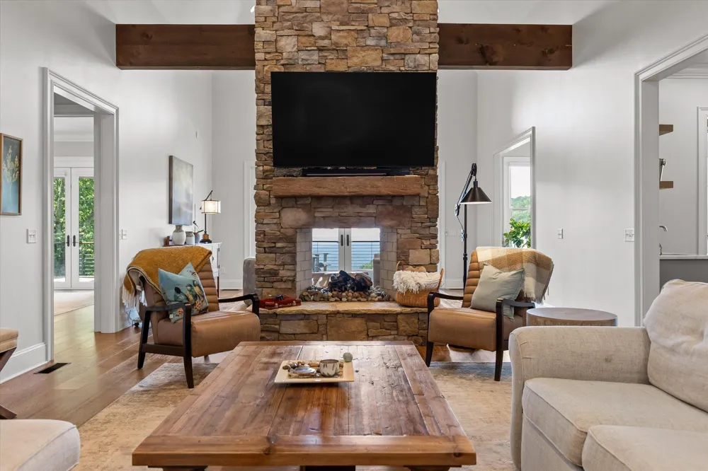 8044 Mountain Laurel Trail Signal Mountain, TN 37377