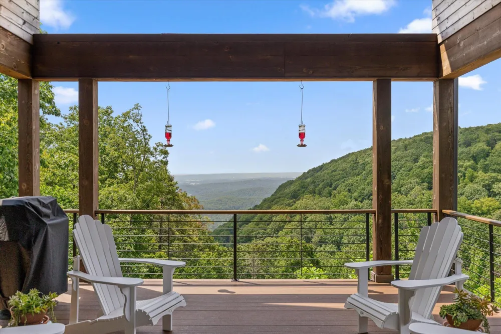 8044 Mountain Laurel Trail Signal Mountain, TN 37377