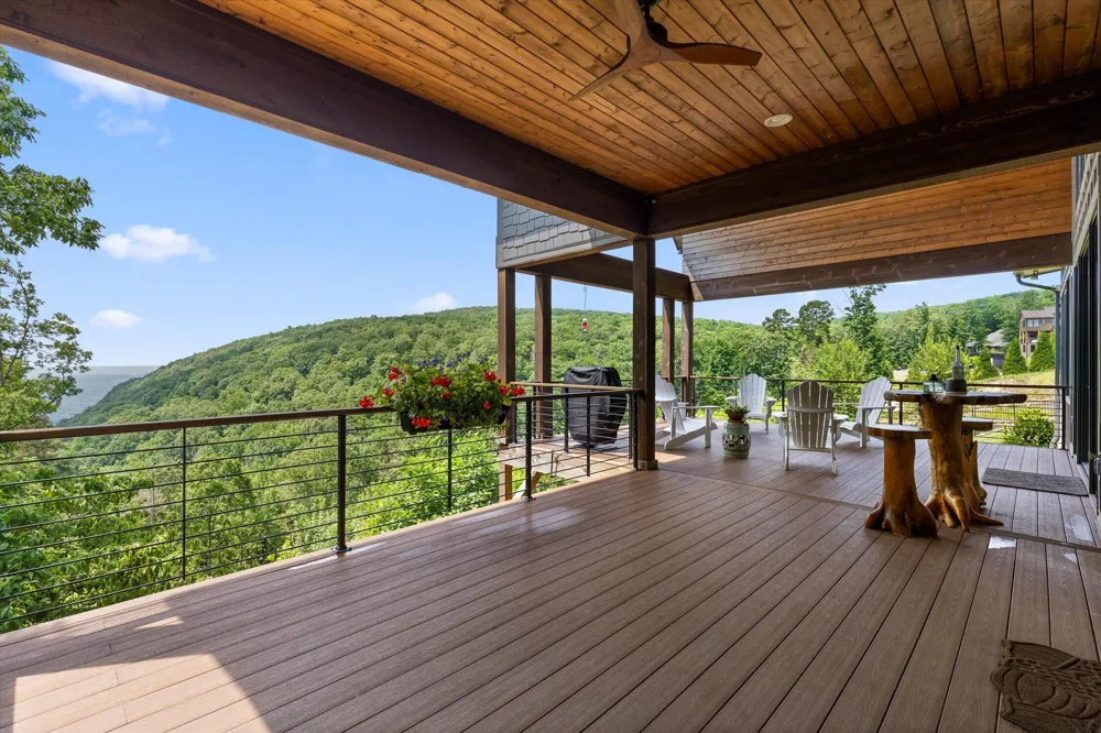 8044 Mountain Laurel Trail Signal Mountain, TN 37377