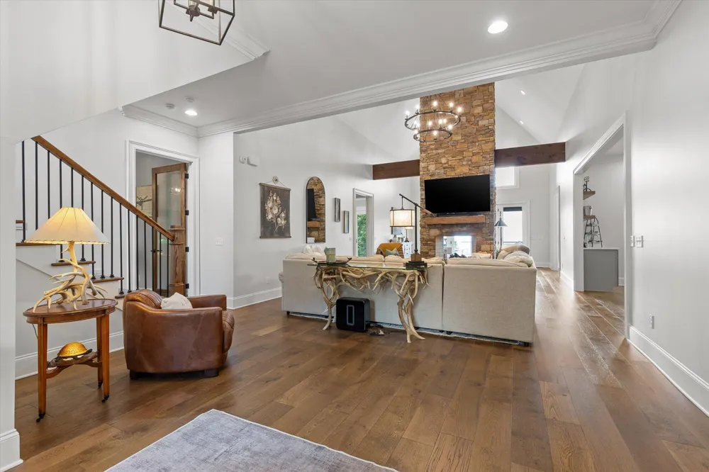 8044 Mountain Laurel Trail Signal Mountain, TN 37377