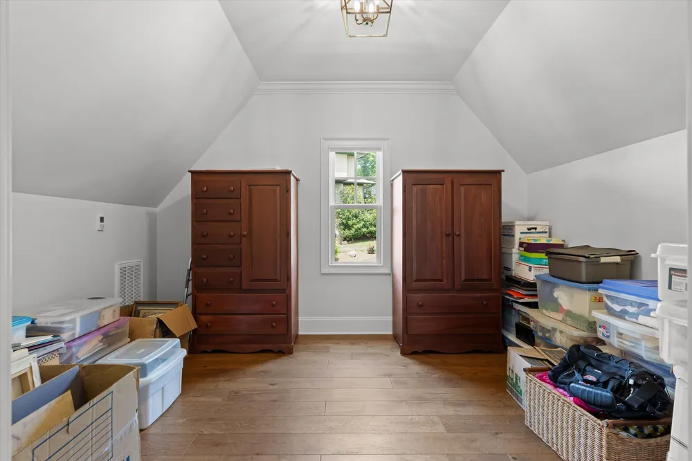 8044 Mountain Laurel Trail Signal Mountain, TN 37377