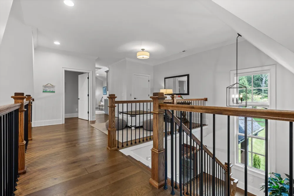 8044 Mountain Laurel Trail Signal Mountain, TN 37377