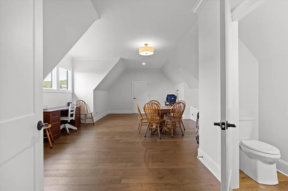 8044 Mountain Laurel Trail Signal Mountain, TN 37377