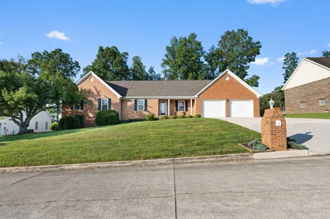 133 Rosewood Drive NE