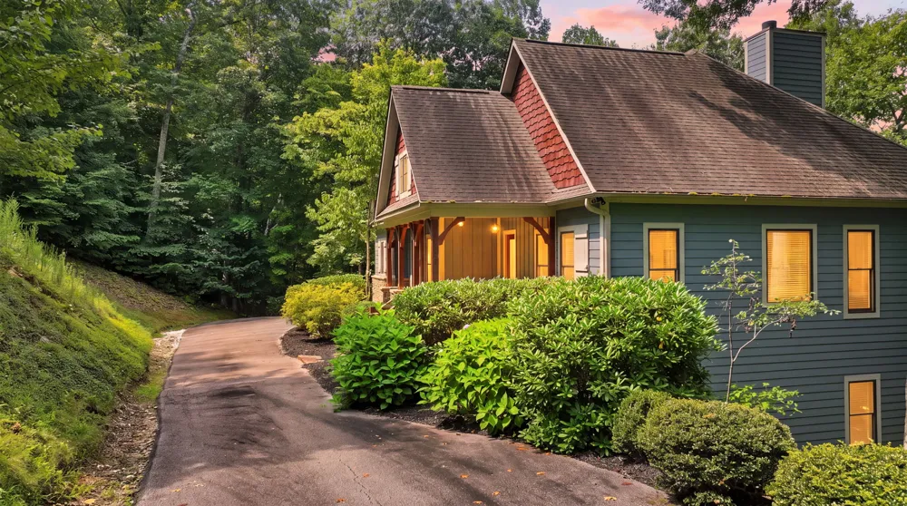 130 Cross Vine Drive Tuckasegee, NC 28783
