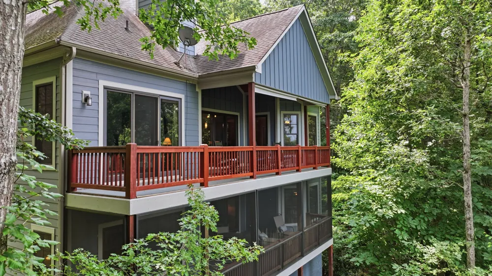 130 Cross Vine Drive Tuckasegee, NC 28783