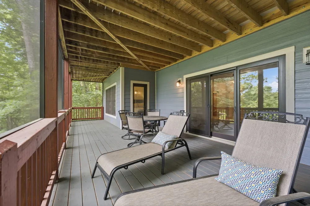130 Cross Vine Drive Tuckasegee, NC 28783