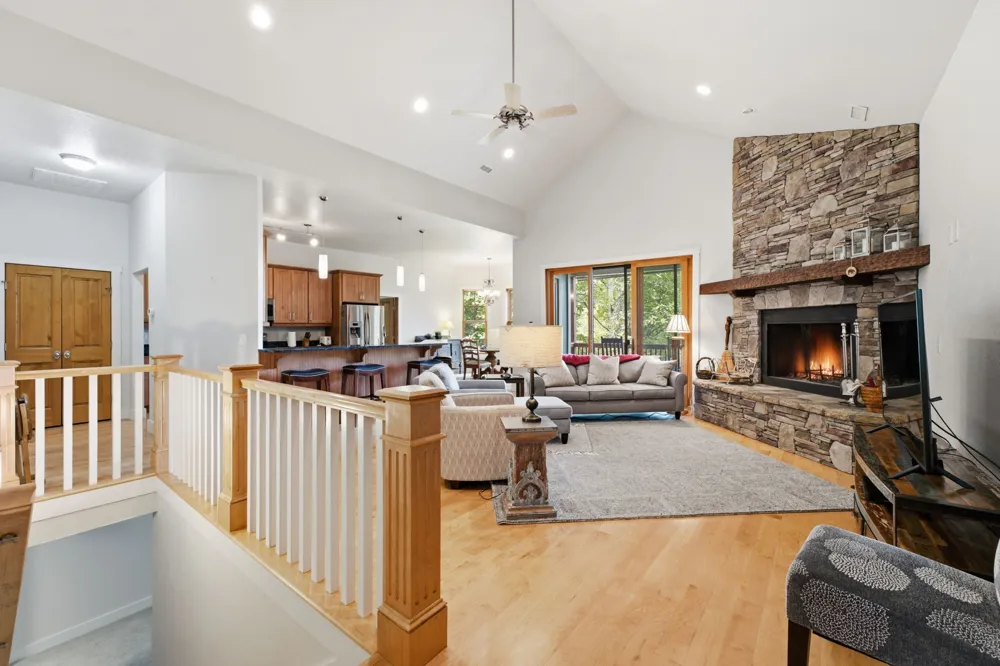 130 Cross Vine Drive Tuckasegee, NC 28783